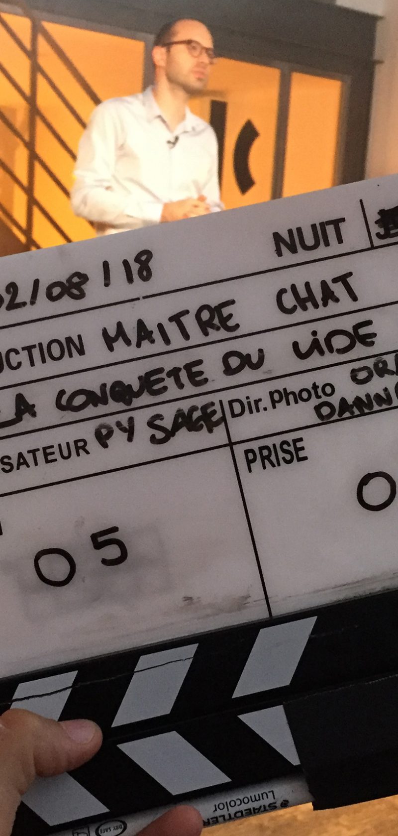 Pourquoi on tape dans les mains chez Maître Chat ?